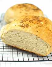 Chleb pszenny codzienny z kminkiem [film video]