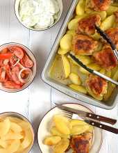 Kurczak pieczony na ziemniakach - idealny na niedzielny, rodzinny obiad