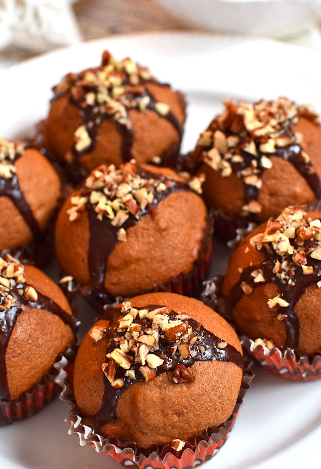Muffinki piernikowe z orzechami woskimi i polew czekoladow - etap 1