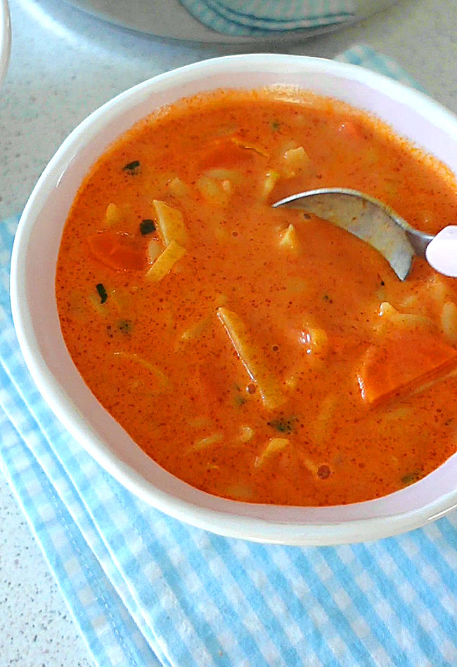 Byskawiczna zupa pomidorowa
