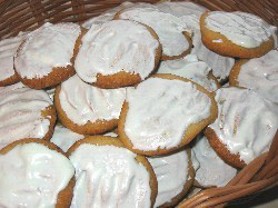 Cytrynowo-mitowe ciasteczka z marcepanem