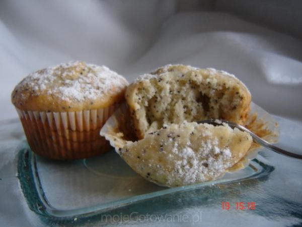 Muffiny cytrynowe z makiem