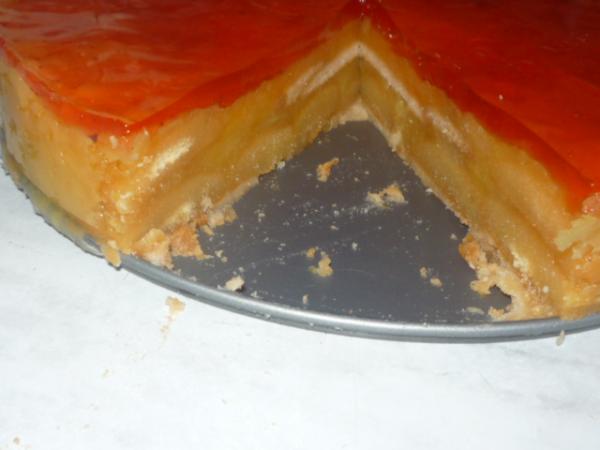 Ciasto z jabkami i galaretk truskawkow