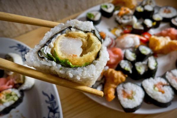 (sushi) maki z krewetk w tempurze