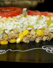 Torcik misno - ryowy z porami, kukurydz i pomidorem