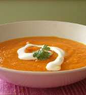 Zupa krem z marchewki o aromacie pomaraczowo – imbirowym