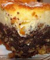 Ciasto makowo-serowe na migdaowym spodzie