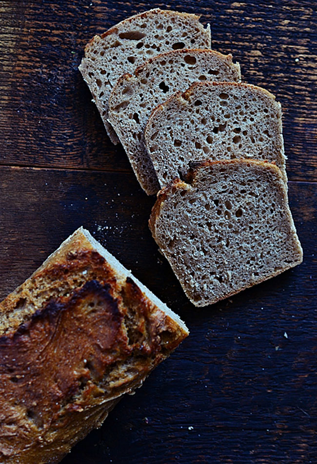 Chleb żytni na zakwasie bez dodatku drożdży