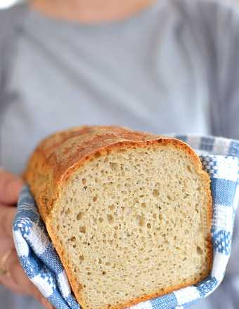 Prosty chleb pszenny na zakwasie