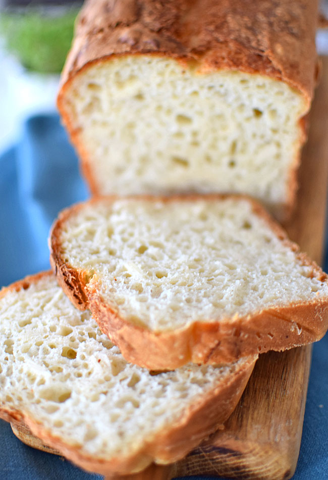 Chleb pszenny z płatkami migdałowymi - etap 1