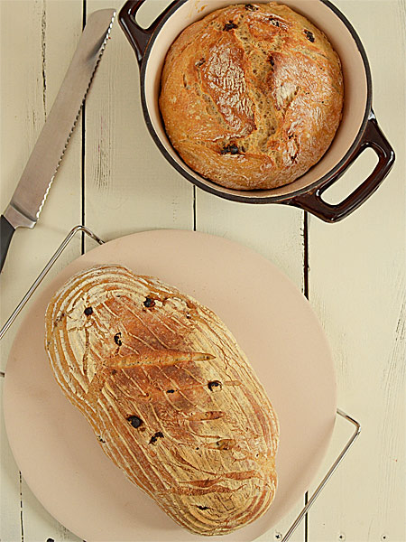 Chleb rustykalny z rodzynkami i orzechami  - etap 16
