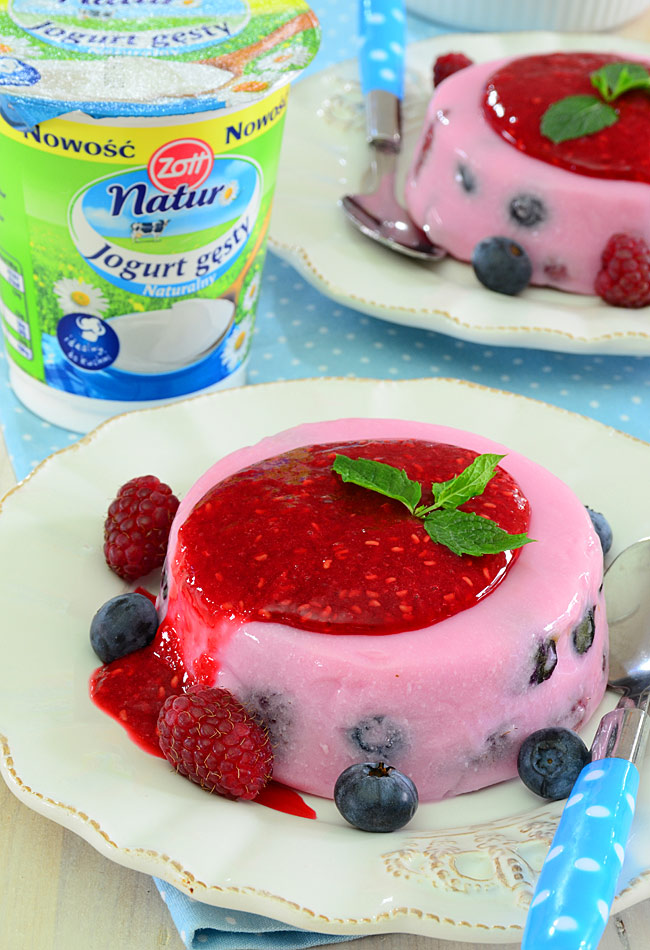 Jogurtowy deser owocowy - łatwy i zdrowy