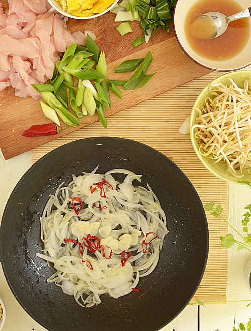 Pad thai - szybki i aromatyczny obiad w 20 minut - etap 3