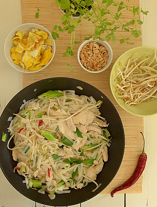 Pad thai - szybki i aromatyczny obiad w 20 minut - etap 8