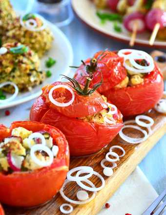 Pieczone pomidory z warzywnym farszem - FIT i zdrowe