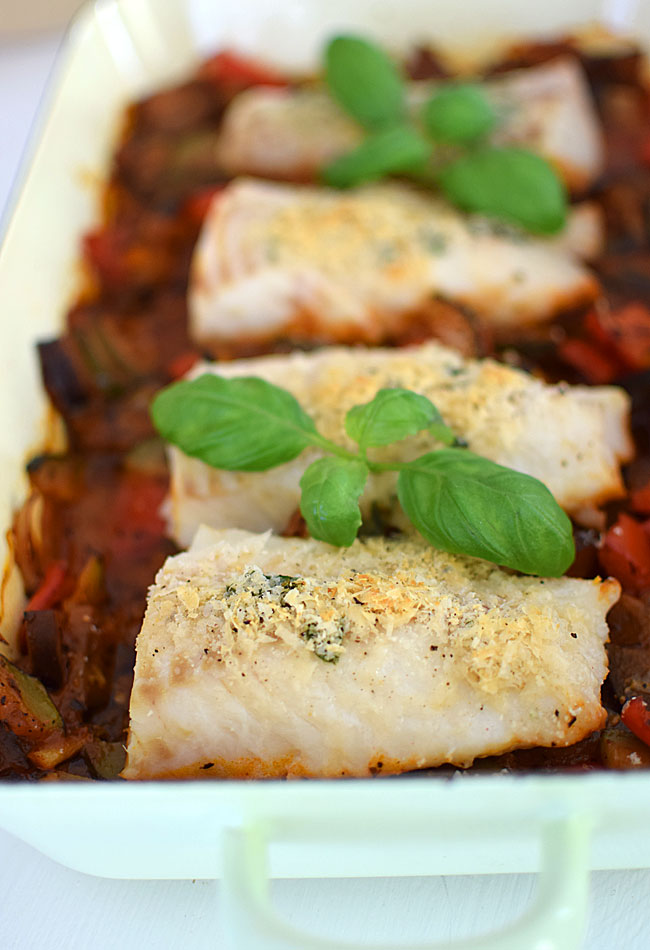 Ryba po włosku - z chrupiącą parmezanową pierzynką i sosem z warzyw  - etap 1
