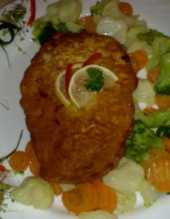 filet z kurczaka w ciecie nalenikowym z warzywami z wody