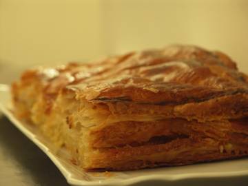 Ciasto Francuskie z nadzieniem kalafiorowym z dodatkiem fasoli