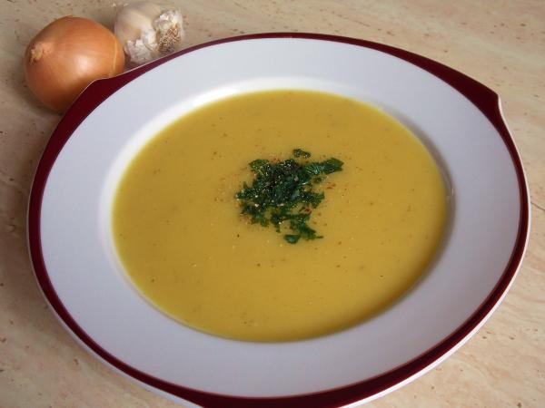 Zupa czosnkowo-ziemniaczana Pana Grzegorza