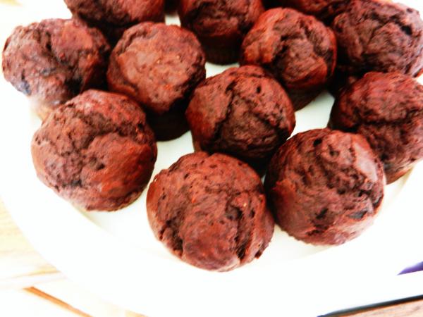 Muffiny potrjnie czekoladowe - z gorzk i bia czekolad