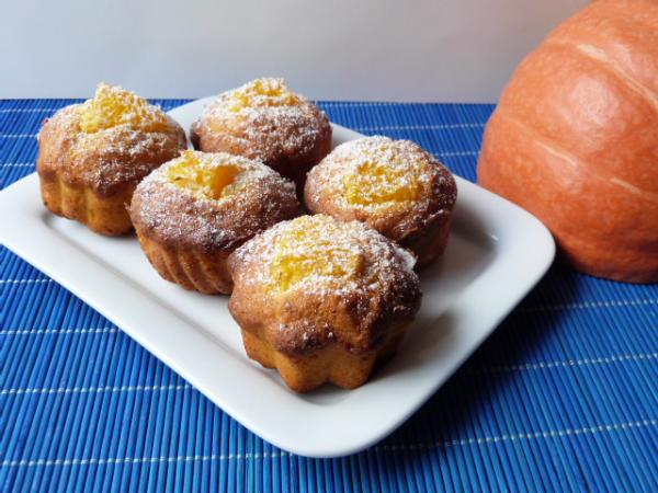 Pomaraczowe muffiny z dyni hokkaido