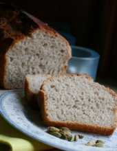 Kardamonowy chleb na żytnim zakwasie