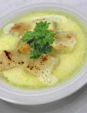 Zupa serowa z żółtkami - Peynir coebasi yumurtali